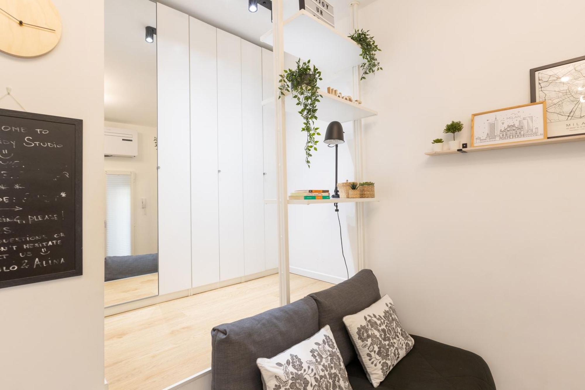 Tiny & Tidy Studio In The Key Area Of Milan Exterior photo
